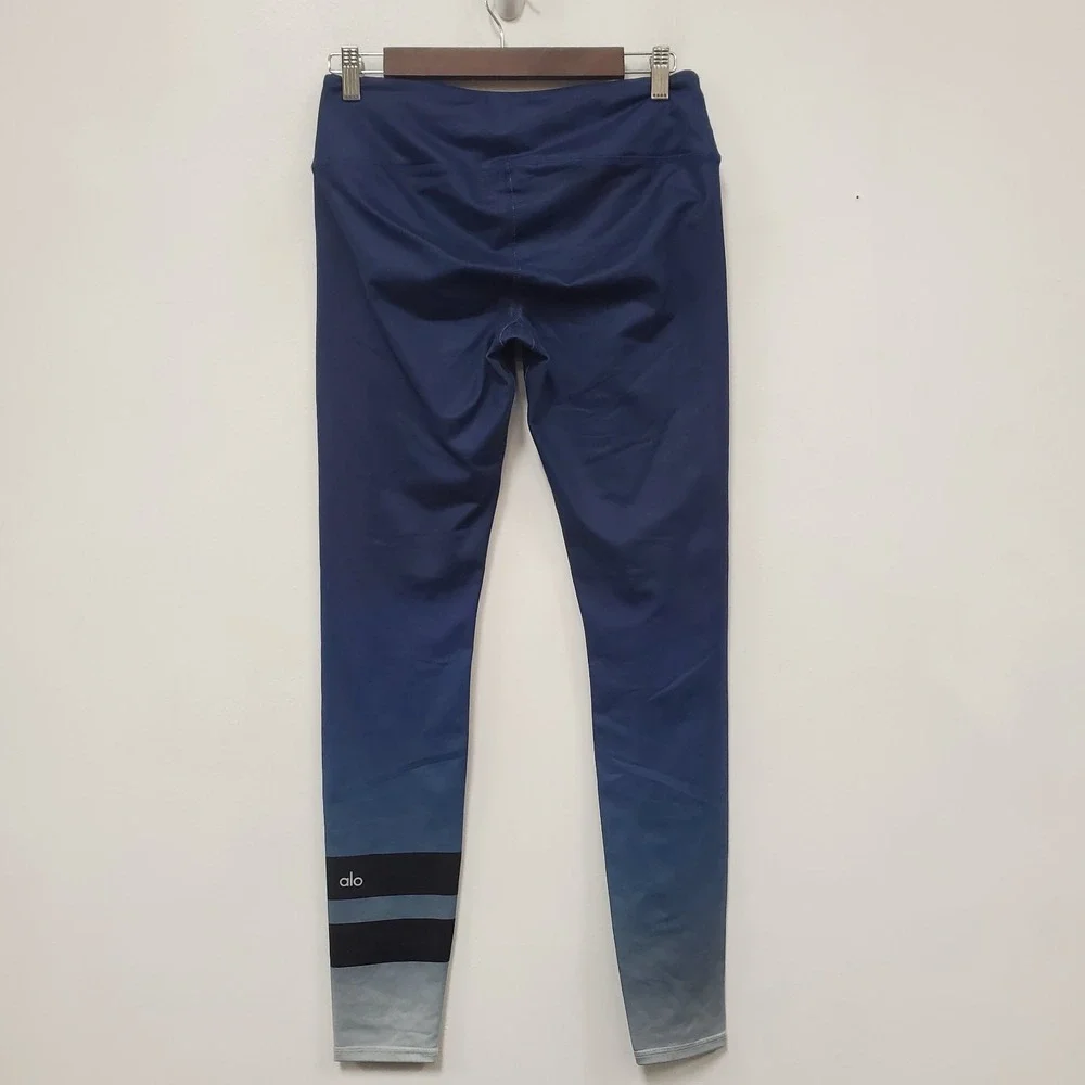 Alo Womens Mid Rise Full Length Athletic Leggings Size M Blue Striped Ombre Gym